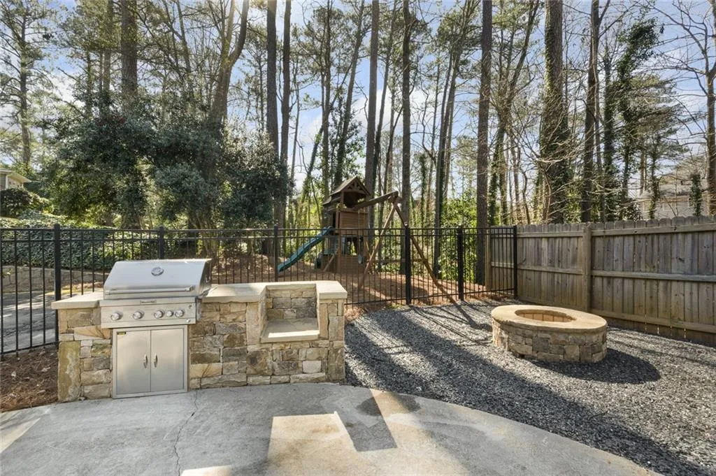 6278 Mountain Brook Way, Atlanta, Georgia 30328, 6 Bedrooms Bedrooms, ,6 BathroomsBathrooms,Residential,Sold,6278 Mountain Brook Way,6997630