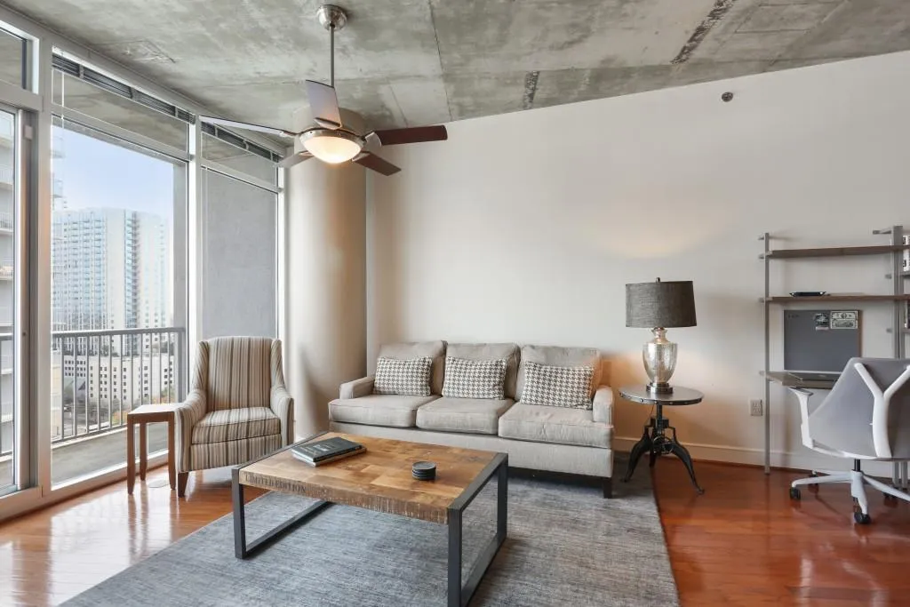 950 W Peachtree Street Nw Unit 1910, Atlanta, Georgia 30309, 1 Bedroom Bedrooms, ,1 BathroomBathrooms,Residential,Sold,950 W Peachtree Street Nw Unit 1910,5947873