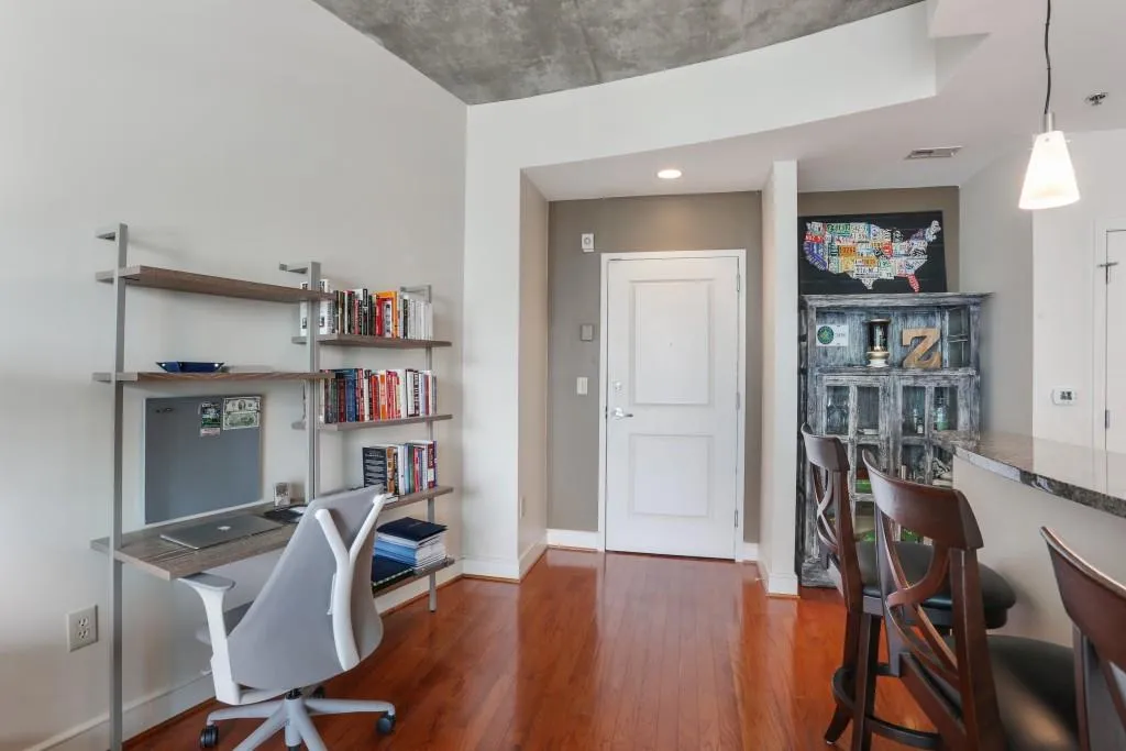 950 W Peachtree Street Nw Unit 1910, Atlanta, Georgia 30309, 1 Bedroom Bedrooms, ,1 BathroomBathrooms,Residential,Sold,950 W Peachtree Street Nw Unit 1910,5947873