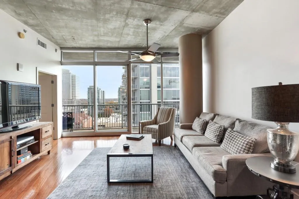 950 W Peachtree Street Nw Unit 1910, Atlanta, Georgia 30309, 1 Bedroom Bedrooms, ,1 BathroomBathrooms,Residential,Sold,950 W Peachtree Street Nw Unit 1910,5947873
