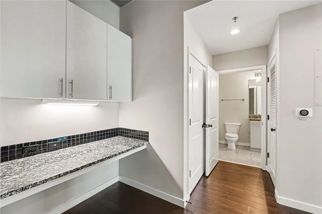 250 Pharr Road Ne Unit 315, Atlanta, Georgia 30305, 1 Bedroom Bedrooms, 0 ,1 BathroomBathrooms,Residential,For Sale,250 Pharr Road Ne Unit 315,7826505