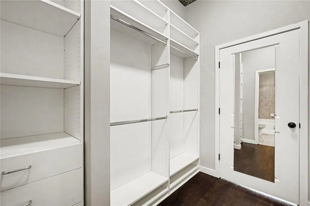 250 Pharr Road Ne Unit 315, Atlanta, Georgia 30305, 1 Bedroom Bedrooms, 0 ,1 BathroomBathrooms,Residential,For Sale,250 Pharr Road Ne Unit 315,7826505