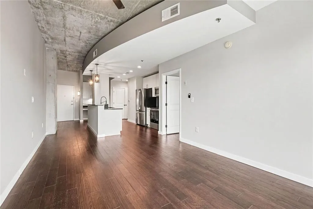 250 Pharr Road Ne Unit 315, Atlanta, Georgia 30305, 1 Bedroom Bedrooms, 0 ,1 BathroomBathrooms,Residential,For Sale,250 Pharr Road Ne Unit 315,7826505