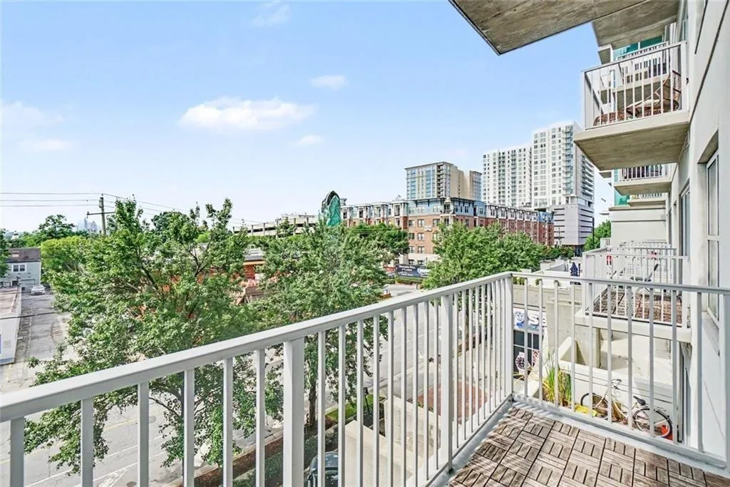 250 Pharr Road Ne Unit 315, Atlanta, Georgia 30305, 1 Bedroom Bedrooms, 0 ,1 BathroomBathrooms,Residential,For Sale,250 Pharr Road Ne Unit 315,7826505