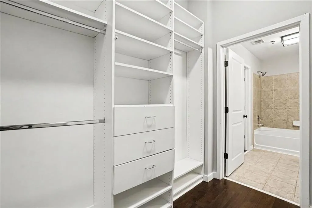 250 Pharr Road Ne Unit 315, Atlanta, Georgia 30305, 1 Bedroom Bedrooms, 0 ,1 BathroomBathrooms,Residential,For Sale,250 Pharr Road Ne Unit 315,7826505
