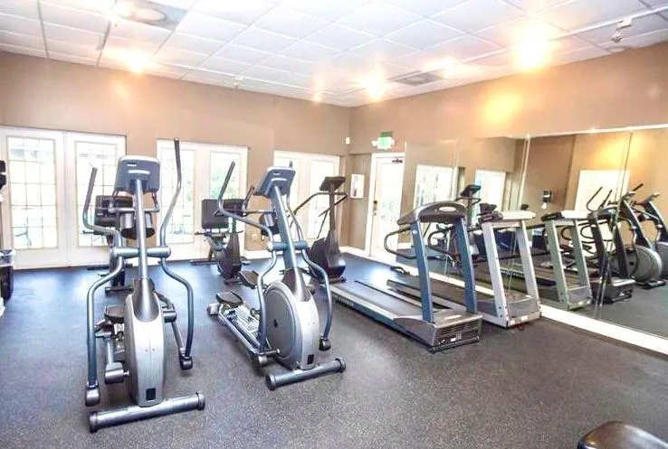 6980 Roswell Road Unit C10, Sandy Springs, Georgia 30328, 2 Bedrooms Bedrooms, ,2 BathroomsBathrooms,Residential,Sold,6980 Roswell Road Unit C10,6665510