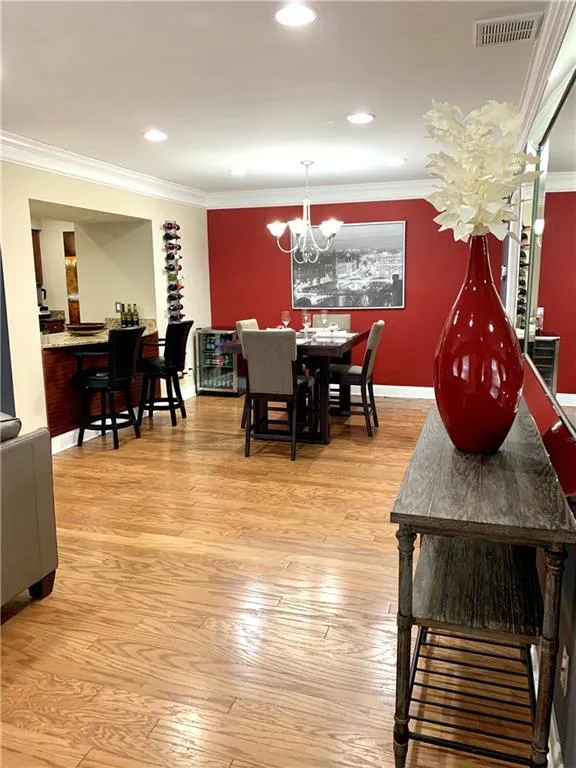 6980 Roswell Road Unit C10, Sandy Springs, Georgia 30328, 2 Bedrooms Bedrooms, ,2 BathroomsBathrooms,Residential,Sold,6980 Roswell Road Unit C10,6665510