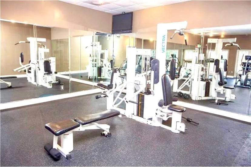 6980 Roswell Road Unit C10, Sandy Springs, Georgia 30328, 2 Bedrooms Bedrooms, ,2 BathroomsBathrooms,Residential,Sold,6980 Roswell Road Unit C10,6665510