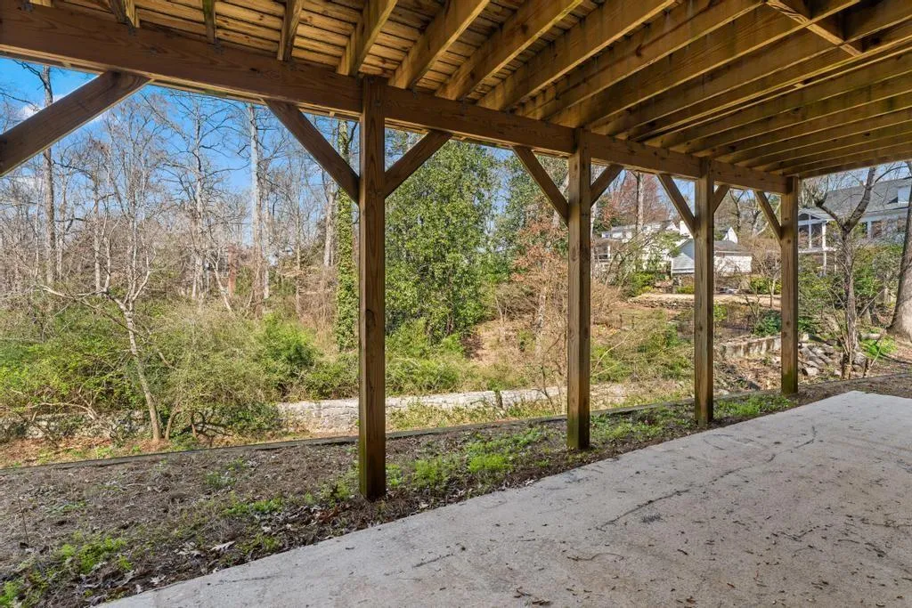 472 Ivy Park Lane Ne, Atlanta, Georgia 30342, 3 Bedrooms Bedrooms, 0 ,2 BathroomsBathrooms,Residential,For Sale,472 Ivy Park Lane Ne,7706661
