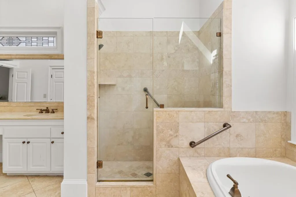 472 Ivy Park Lane Ne, Atlanta, Georgia 30342, 3 Bedrooms Bedrooms, 0 ,2 BathroomsBathrooms,Residential,For Sale,472 Ivy Park Lane Ne,7706661