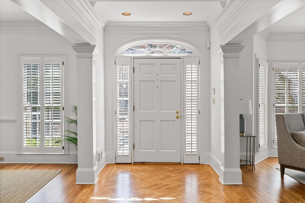 472 Ivy Park Lane Ne, Atlanta, Georgia 30342, 3 Bedrooms Bedrooms, 0 ,2 BathroomsBathrooms,Residential,For Sale,472 Ivy Park Lane Ne,7706661