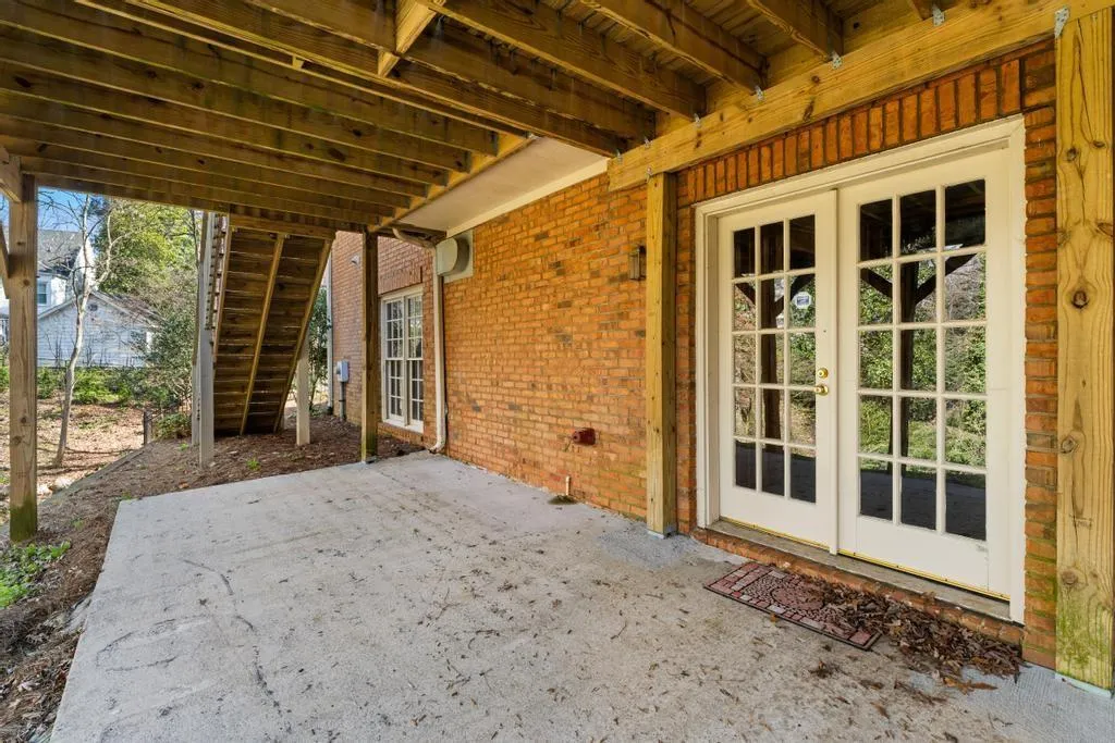 472 Ivy Park Lane Ne, Atlanta, Georgia 30342, 3 Bedrooms Bedrooms, 0 ,2 BathroomsBathrooms,Residential,For Sale,472 Ivy Park Lane Ne,7706661