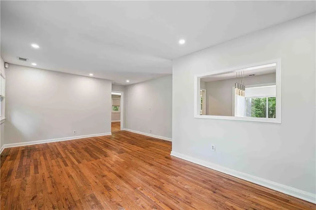 1333 Victor Road, Atlanta, Georgia 30324, 3 Bedrooms Bedrooms, ,2 BathroomsBathrooms,Residential,For Sale,1333 Victor Road,7609981