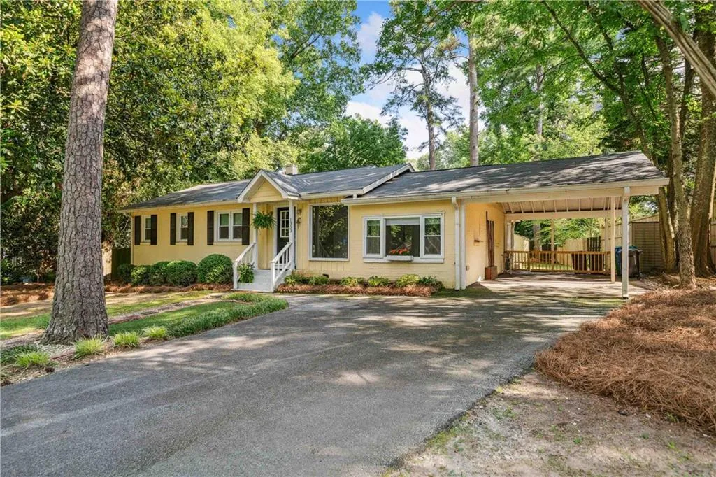 1333 Victor Road, Atlanta, Georgia 30324, 3 Bedrooms Bedrooms, ,2 BathroomsBathrooms,Residential,For Sale,1333 Victor Road,7609981