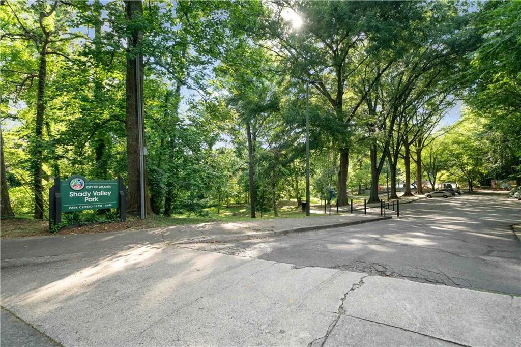 1333 Victor Road, Atlanta, Georgia 30324, 3 Bedrooms Bedrooms, ,2 BathroomsBathrooms,Residential,For Sale,1333 Victor Road,7609981