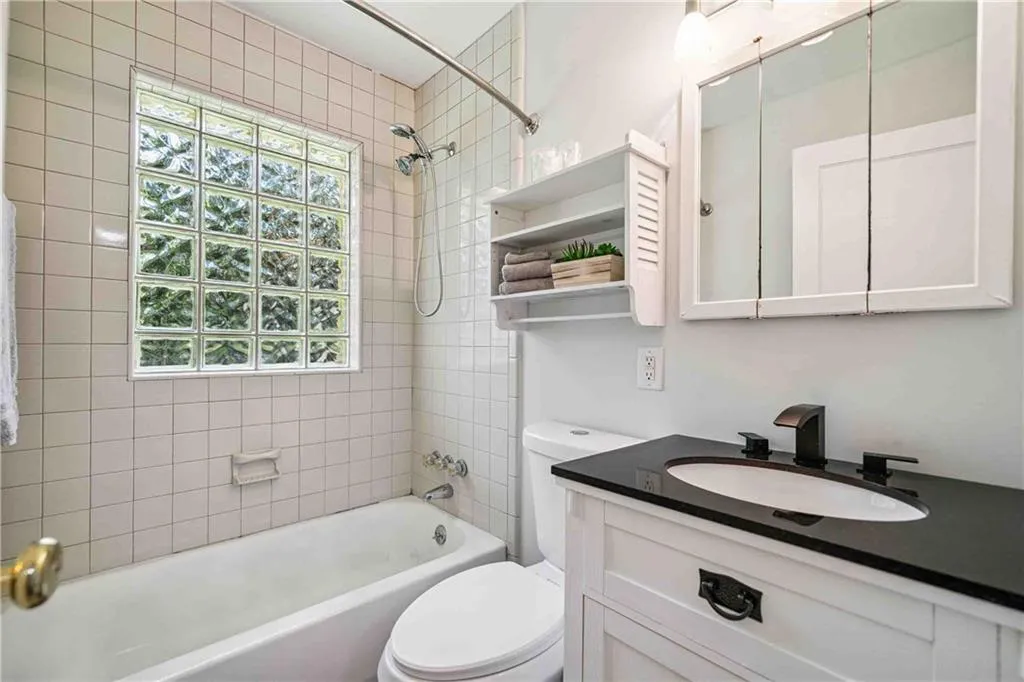 1333 Victor Road, Atlanta, Georgia 30324, 3 Bedrooms Bedrooms, ,2 BathroomsBathrooms,Residential,For Sale,1333 Victor Road,7609981