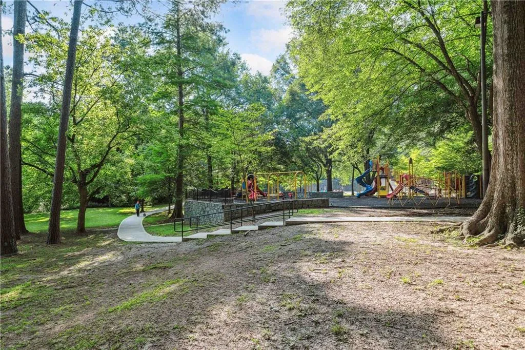 1333 Victor Road, Atlanta, Georgia 30324, 3 Bedrooms Bedrooms, ,2 BathroomsBathrooms,Residential,For Sale,1333 Victor Road,7609981