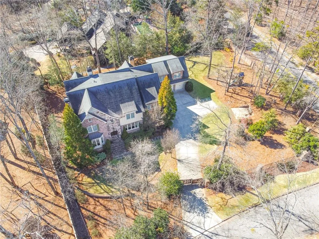 15 Glen Oaks Drive, Atlanta, Georgia 30327, 7 Bedrooms Bedrooms, ,7 BathroomsBathrooms,Residential,Sold,15 Glen Oaks Drive,6843755