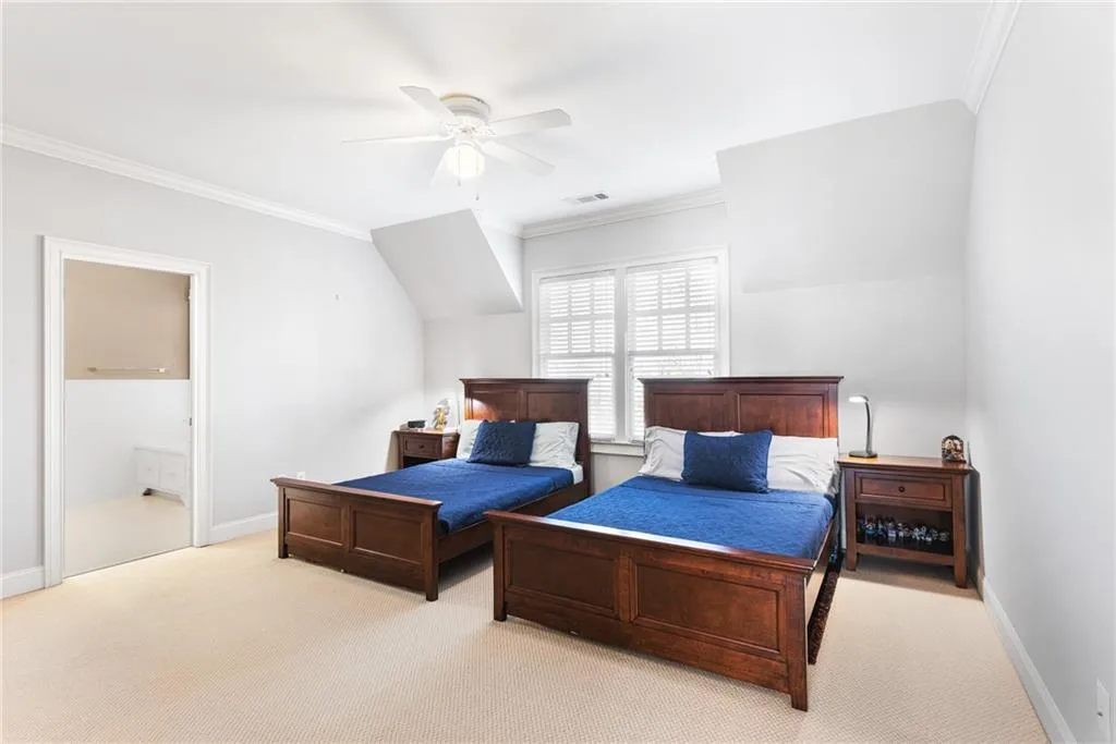 15 Glen Oaks Drive, Atlanta, Georgia 30327, 7 Bedrooms Bedrooms, ,7 BathroomsBathrooms,Residential,Sold,15 Glen Oaks Drive,6843755