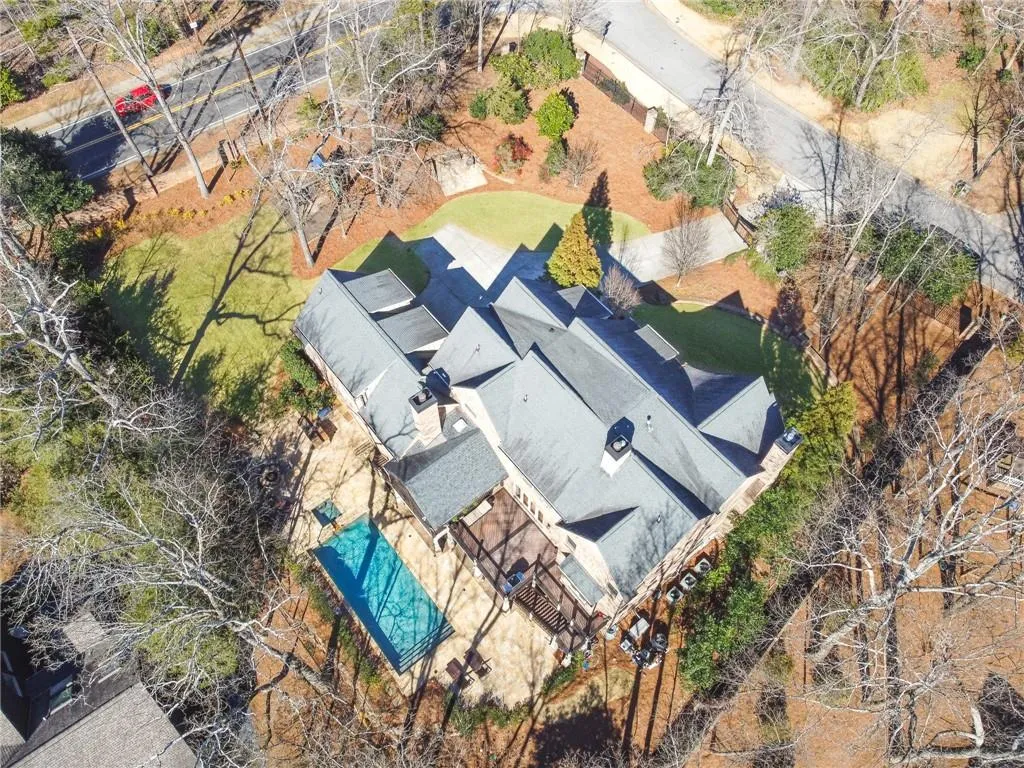 15 Glen Oaks Drive, Atlanta, Georgia 30327, 7 Bedrooms Bedrooms, ,7 BathroomsBathrooms,Residential,Sold,15 Glen Oaks Drive,6843755