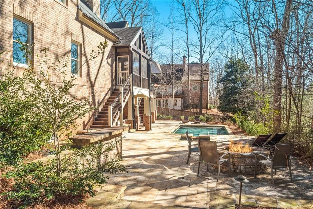 15 Glen Oaks Drive, Atlanta, Georgia 30327, 7 Bedrooms Bedrooms, ,7 BathroomsBathrooms,Residential,Sold,15 Glen Oaks Drive,6843755