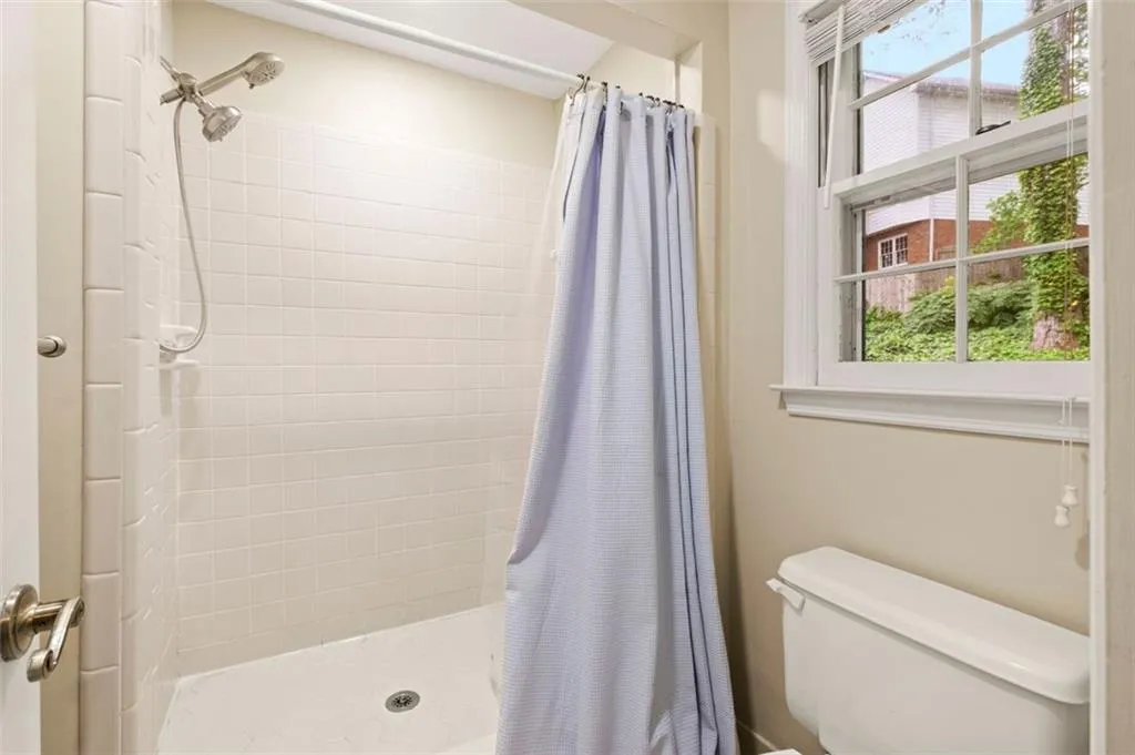 585 Calaveras Drive, Atlanta, Georgia 30350, 4 Bedrooms Bedrooms, ,2 BathroomsBathrooms,Residential,Sold,585 Calaveras Drive,7036641