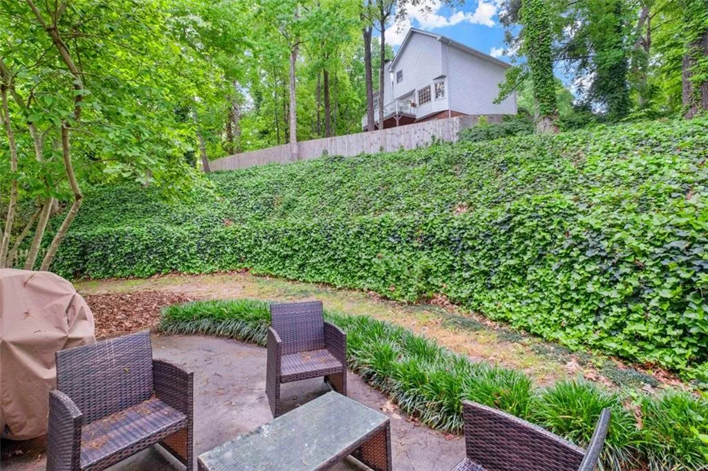 585 Calaveras Drive, Atlanta, Georgia 30350, 4 Bedrooms Bedrooms, ,2 BathroomsBathrooms,Residential,Sold,585 Calaveras Drive,7036641