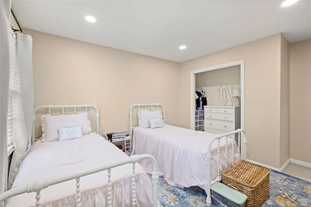 585 Calaveras Drive, Atlanta, Georgia 30350, 4 Bedrooms Bedrooms, ,2 BathroomsBathrooms,Residential,Sold,585 Calaveras Drive,7036641