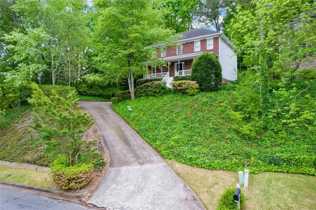 585 Calaveras Drive, Atlanta, Georgia 30350, 4 Bedrooms Bedrooms, ,2 BathroomsBathrooms,Residential,Sold,585 Calaveras Drive,7036641