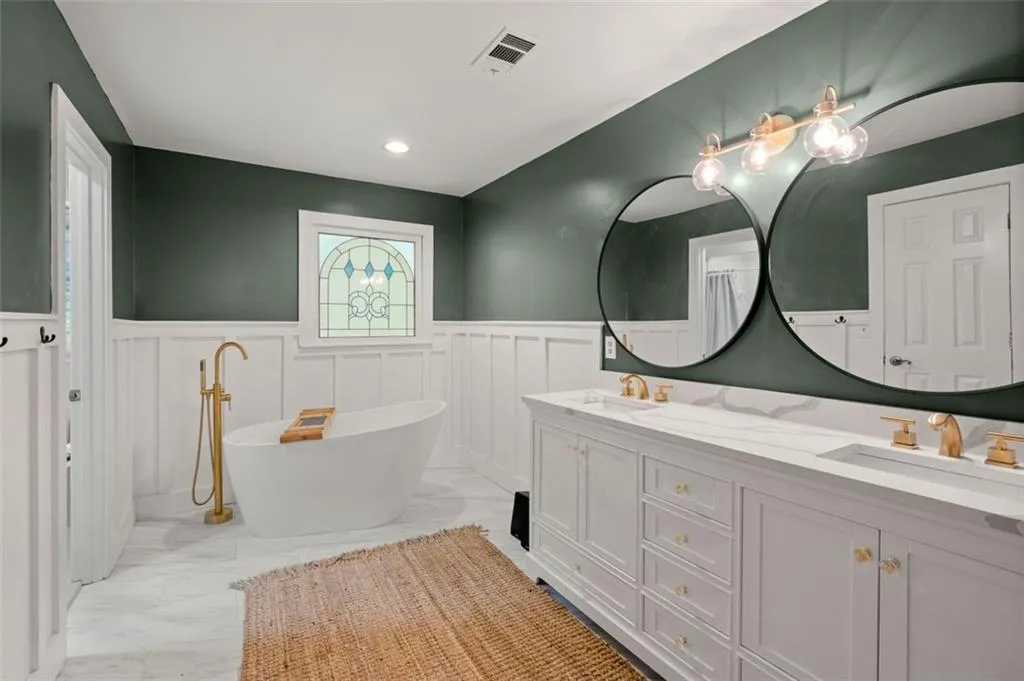 585 Calaveras Drive, Atlanta, Georgia 30350, 4 Bedrooms Bedrooms, ,2 BathroomsBathrooms,Residential,Sold,585 Calaveras Drive,7036641