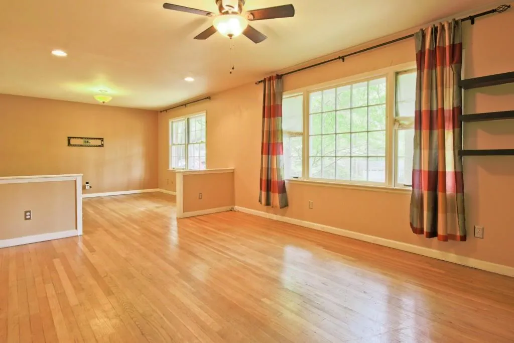 5835 Kayron Drive, Sandy Springs, Georgia 30328, 4 Bedrooms Bedrooms, ,2 BathroomsBathrooms,Residential,Sold,5835 Kayron Drive,5757392