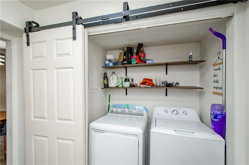 5157 Roswell Road Unit 2, Atlanta, Georgia 30342, 1 Bedroom Bedrooms, ,1 BathroomBathrooms,Residential,For Sale,5157 Roswell Road Unit 2,7697554