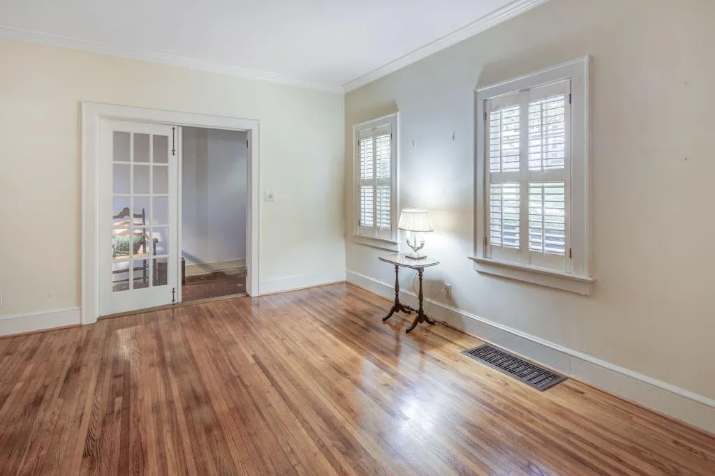 273 Peachtree Way Ne, Atlanta, Georgia 30305, 2 Bedrooms Bedrooms, ,2 BathroomsBathrooms,Residential,For Sale,273 Peachtree Way Ne,7639716