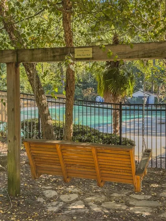 273 Peachtree Way Ne, Atlanta, Georgia 30305, 2 Bedrooms Bedrooms, ,2 BathroomsBathrooms,Residential,For Sale,273 Peachtree Way Ne,7639716