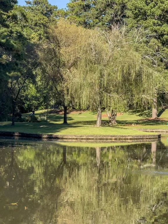 273 Peachtree Way Ne, Atlanta, Georgia 30305, 2 Bedrooms Bedrooms, ,2 BathroomsBathrooms,Residential,For Sale,273 Peachtree Way Ne,7639716