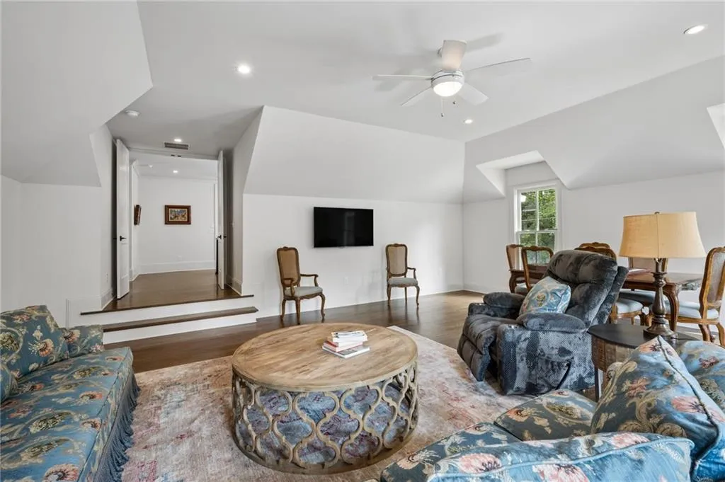 934 Winall Down Road Ne, Atlanta, Georgia 30319, 4 Bedrooms Bedrooms, 0 ,5 BathroomsBathrooms,Residential,For Sale,934 Winall Down Road Ne,7828384