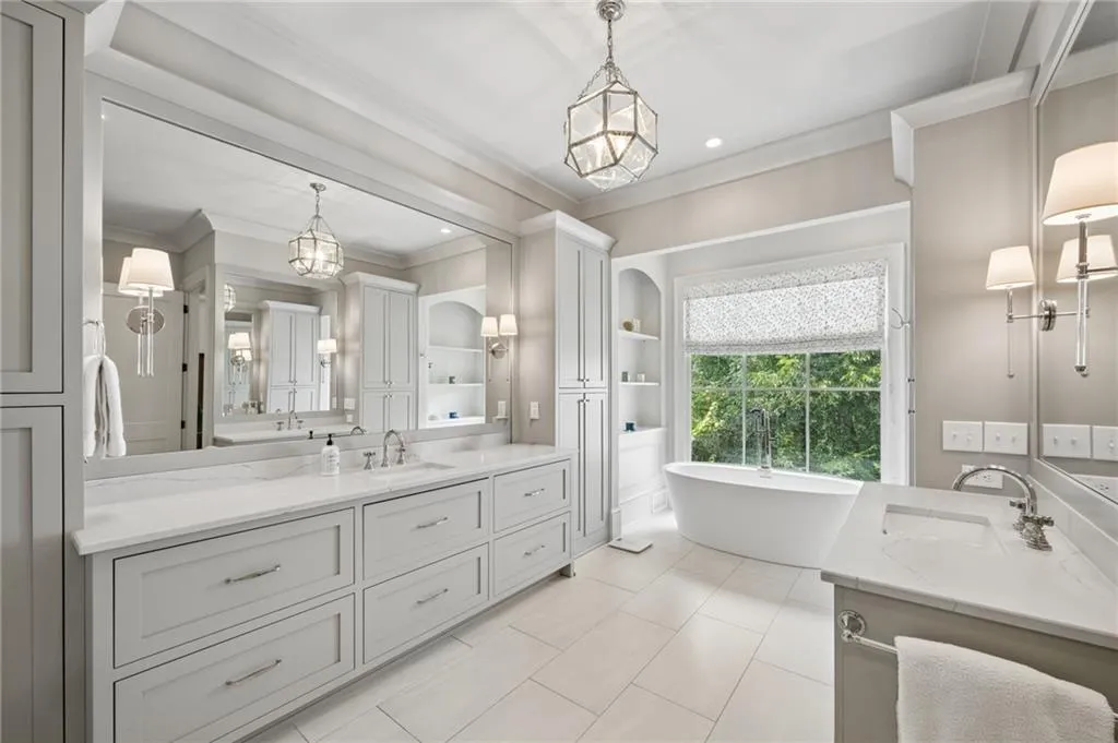 934 Winall Down Road Ne, Atlanta, Georgia 30319, 4 Bedrooms Bedrooms, 0 ,5 BathroomsBathrooms,Residential,For Sale,934 Winall Down Road Ne,7828384