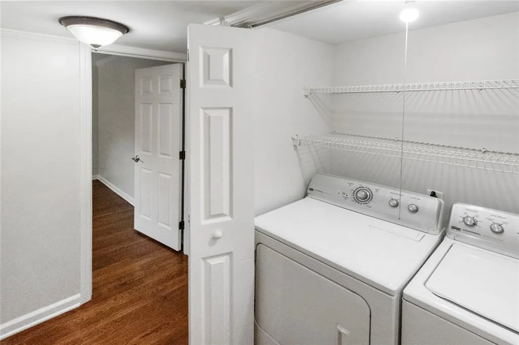 3660 Peachtree Ne Unit C2, Atlanta, Georgia 30319, 2 Bedrooms Bedrooms, 0 ,2 BathroomsBathrooms,Residential,For Sale,3660 Peachtree Ne Unit C2,7754381