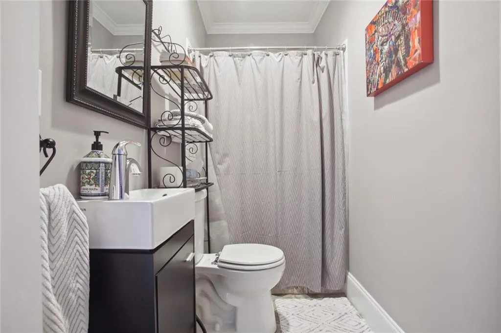 114 Karland Drive Nw, Atlanta, Georgia 30305, 5 Bedrooms Bedrooms, ,4 BathroomsBathrooms,Residential,For Sale,114 Karland Drive Nw,7580366