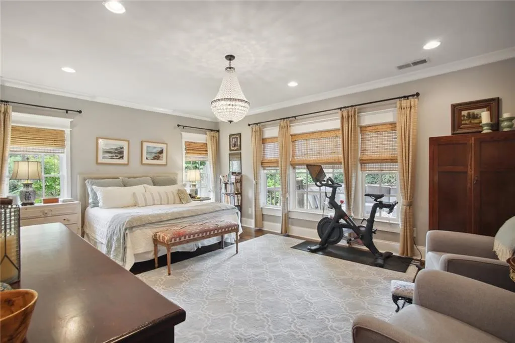114 Karland Drive Nw, Atlanta, Georgia 30305, 5 Bedrooms Bedrooms, ,4 BathroomsBathrooms,Residential,For Sale,114 Karland Drive Nw,7580366