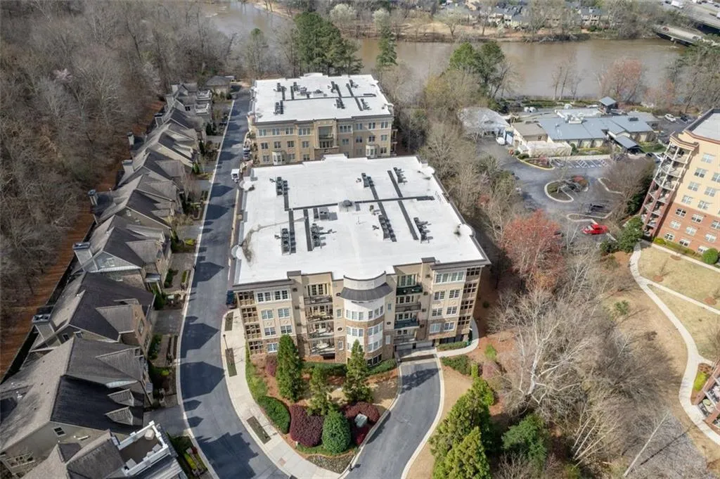 200 RIVERSEDGE Drive Unit 235, Atlanta, Georgia 30339, 3 Bedrooms Bedrooms, ,3 BathroomsBathrooms,Residential,Sold,200 RIVERSEDGE Drive Unit 235,7353543
