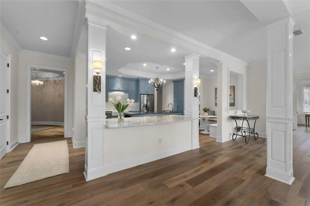 200 RIVERSEDGE Drive Unit 235, Atlanta, Georgia 30339, 3 Bedrooms Bedrooms, ,3 BathroomsBathrooms,Residential,Sold,200 RIVERSEDGE Drive Unit 235,7353543