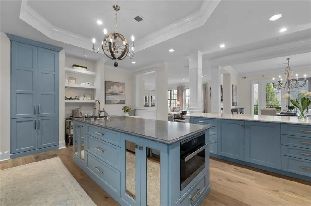 200 RIVERSEDGE Drive Unit 235, Atlanta, Georgia 30339, 3 Bedrooms Bedrooms, ,3 BathroomsBathrooms,Residential,Sold,200 RIVERSEDGE Drive Unit 235,7353543