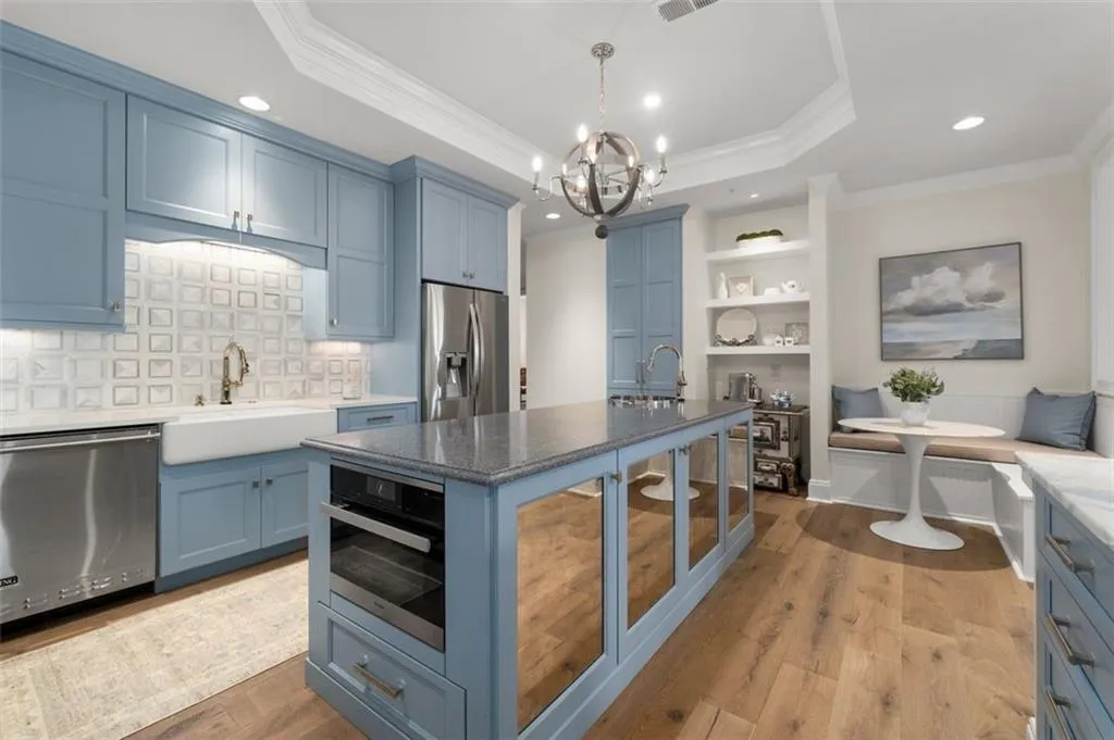 200 RIVERSEDGE Drive Unit 235, Atlanta, Georgia 30339, 3 Bedrooms Bedrooms, ,3 BathroomsBathrooms,Residential,Sold,200 RIVERSEDGE Drive Unit 235,7353543