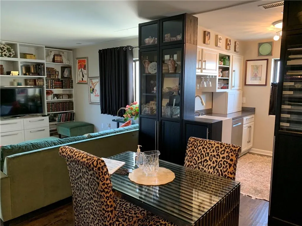 795 Hammond Drive Ne Unit 2112, Atlanta, Georgia 30328, 1 Bedroom Bedrooms, ,1 BathroomBathrooms,Residential,Sold,795 Hammond Drive Ne Unit 2112,7223345