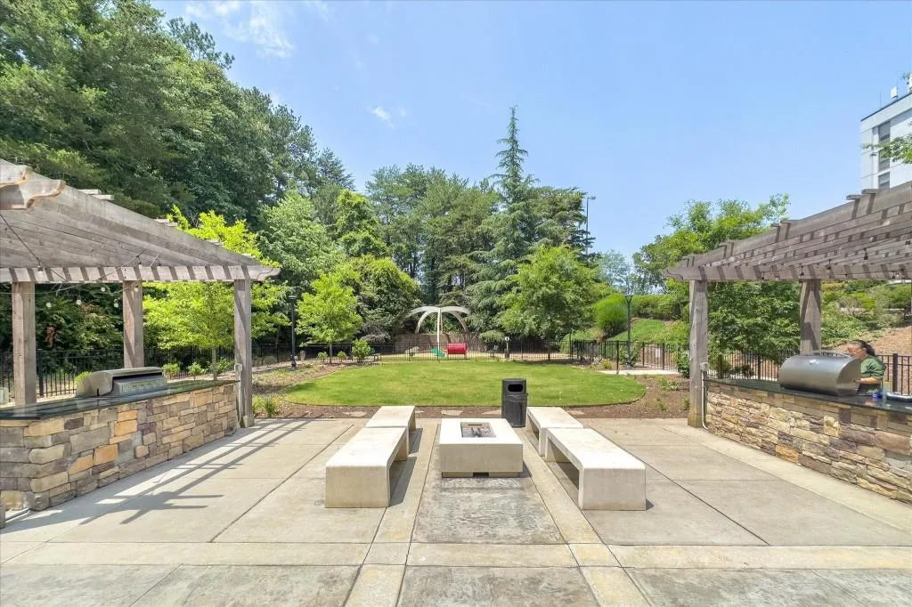 795 Hammond Drive Ne Unit 2112, Atlanta, Georgia 30328, 1 Bedroom Bedrooms, ,1 BathroomBathrooms,Residential,Sold,795 Hammond Drive Ne Unit 2112,7223345