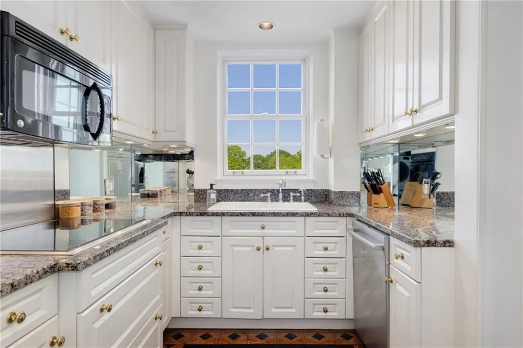 Kitchen views of Ansley Park