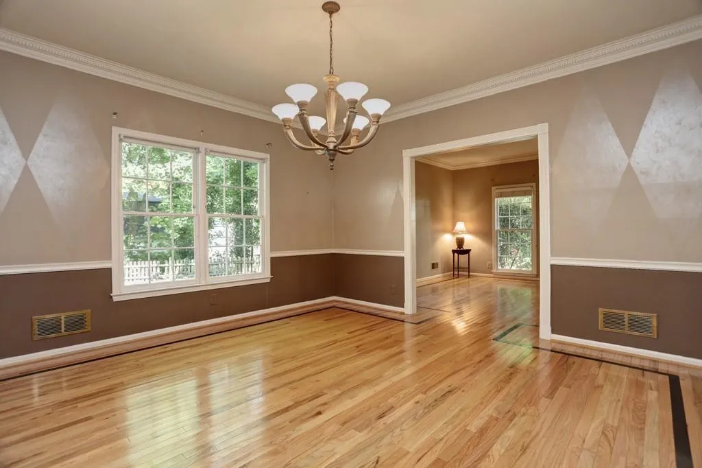 320 Seamarsh Court, Sandy Springs, Georgia 30328, 5 Bedrooms Bedrooms, ,4 BathroomsBathrooms,Residential,Sold,320 Seamarsh Court,5721045