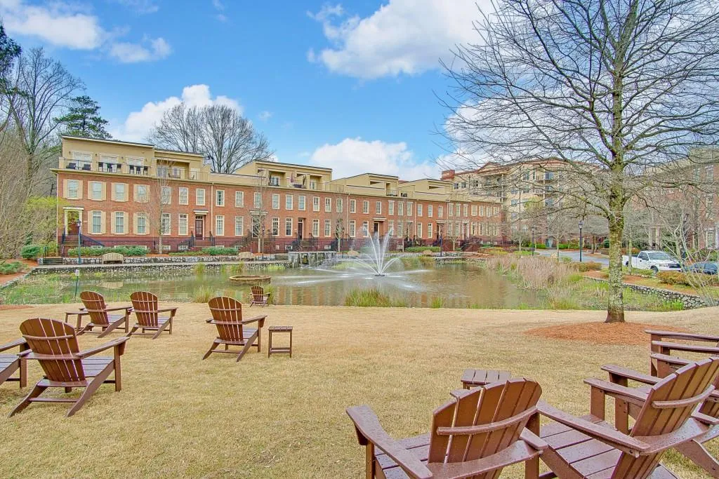 200 River Vista Drive Unit 240, Atlanta, Georgia 30339, 1 Bedroom Bedrooms, ,1 BathroomBathrooms,Residential,Sold,200 River Vista Drive Unit 240,5984221