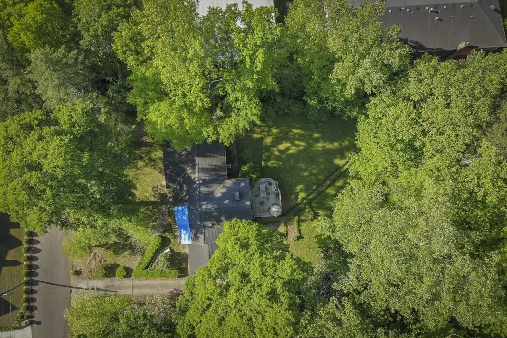 4524 Mystic Drive, Atlanta, Georgia 30342, 4 Bedrooms Bedrooms, ,3 BathroomsBathrooms,Residential,Sold,4524 Mystic Drive,6873859